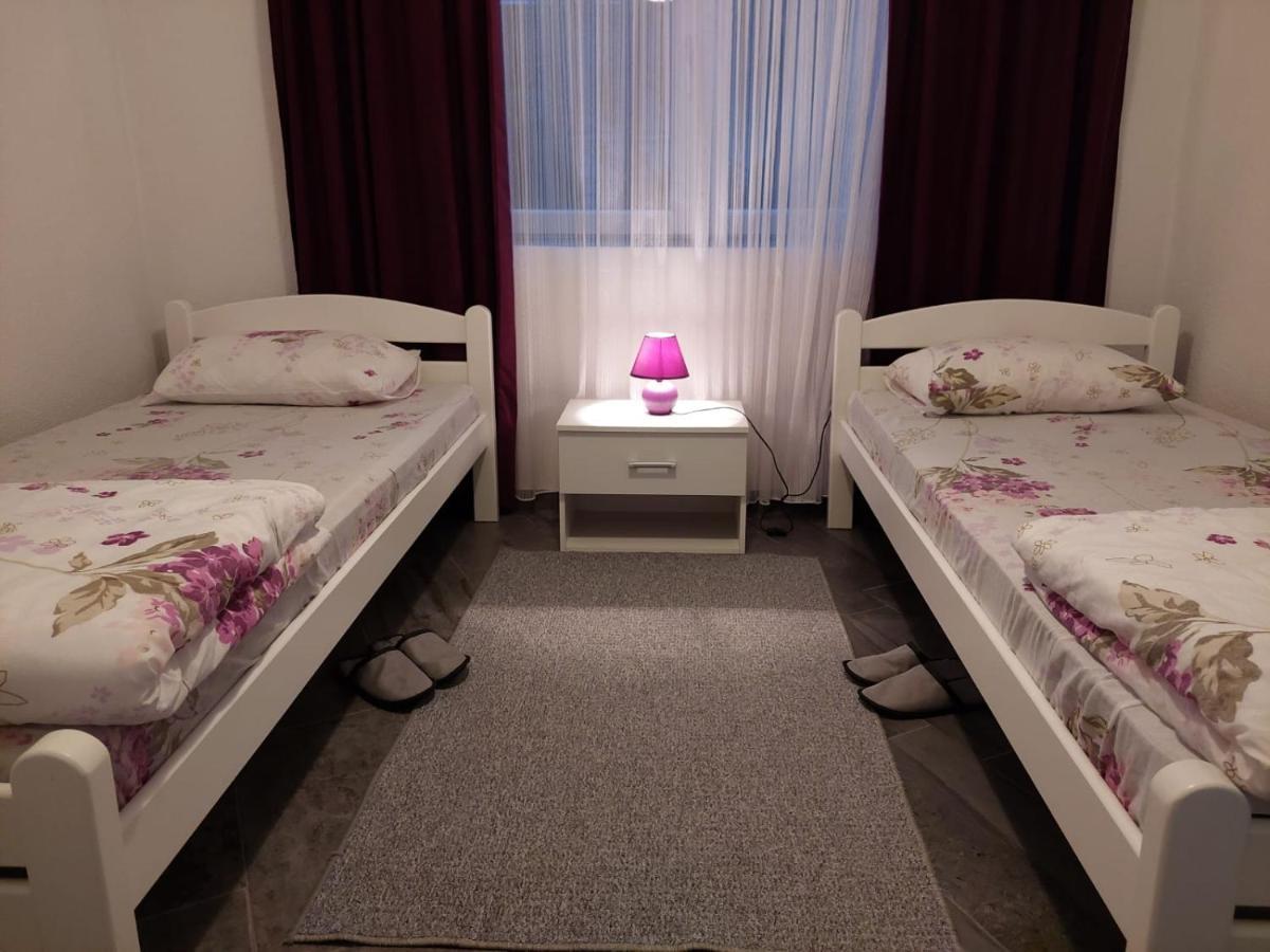 Apartman Amelaa Kulen Vakuf Luaran gambar